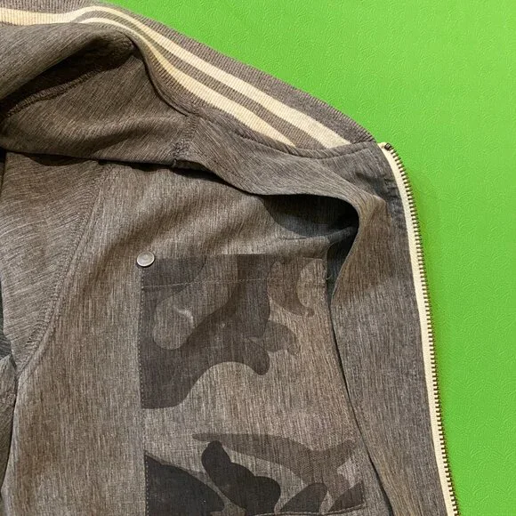 Vuori Grey Lightweight Track Jacket Small - Picture 6 of 6